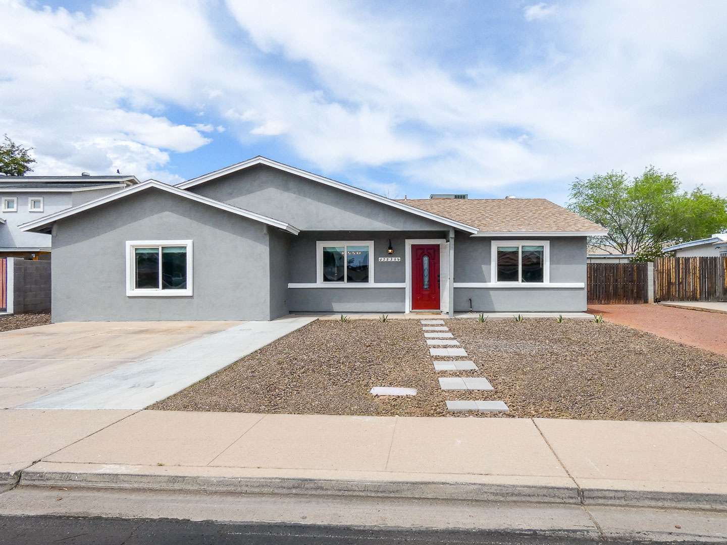 2834 E Coralbell Avenue